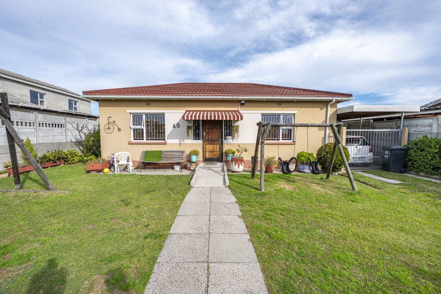 3 Bedroom Property for Sale in Ruyterwacht Western Cape